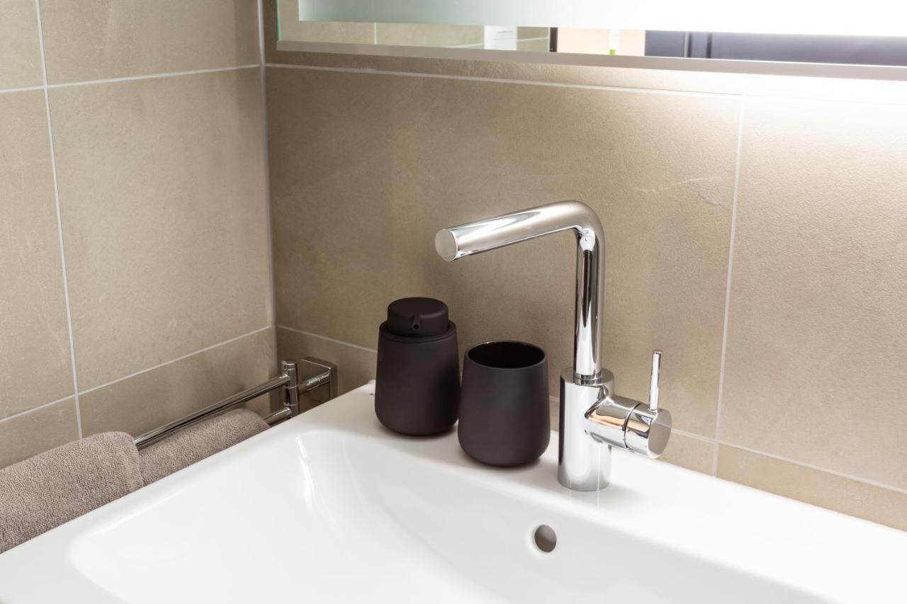 Hotel Lo! Im Kreuz Jona Rapperswil  Ngoại thất bức ảnh